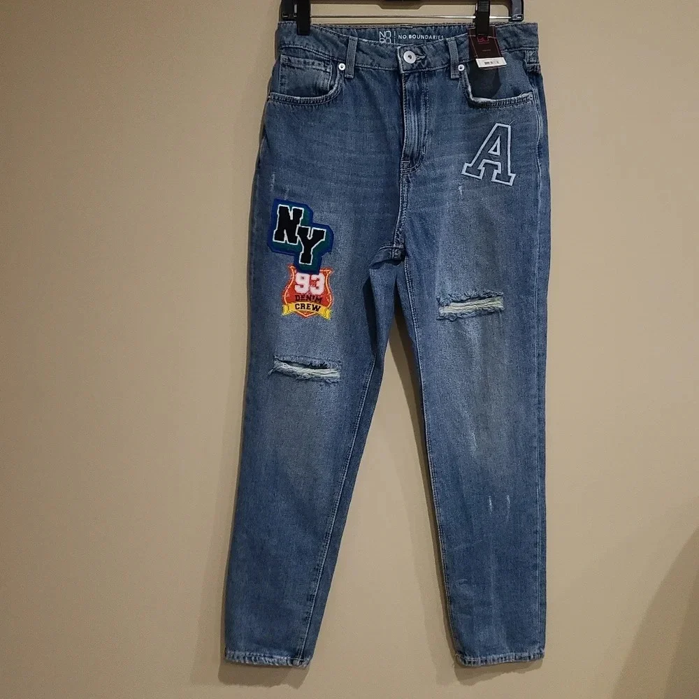 NWT No Boundaries women's high rise jeans sz.6